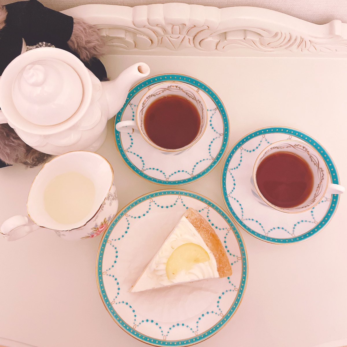 今宵は
レモンパイとRingtons GOLD🫅🏼🇬🇧
#茶好連
#NationalTeaDay
#紅茶の日