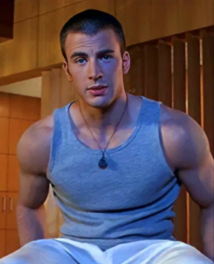 David Corenswet & Chris evans tweet media