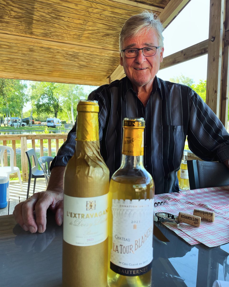 chriswinedoctor's tweet image. Super to catch up with the Emperor of Sauternes Bill Blatch this weekend, to taste the 2023s (he did bring more than two wines by the way). #sauternes #barsac #bdx23 #bdx2023 #bordeaux #wine