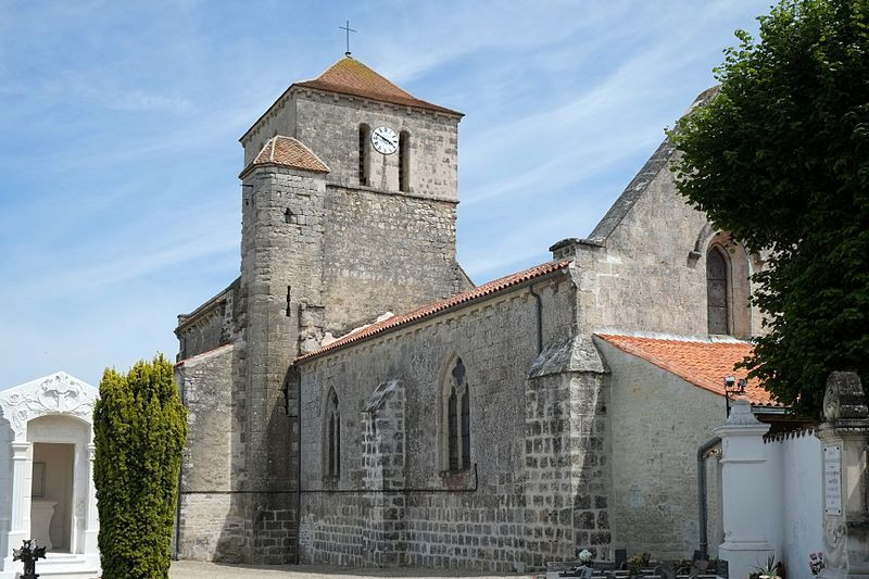 Eglise Saint-Saturnin à #SaintSaturninduBois (#CharenteMaritime) Les principales modifications à l'église initiale, construite vraisemblablement à la fin du XIIIe siècle ou au début du 14e, semblent liées aux g...
Suite 👉 monumentum.fr/monument-histo…
#Patrimoine #MonumentHistorique