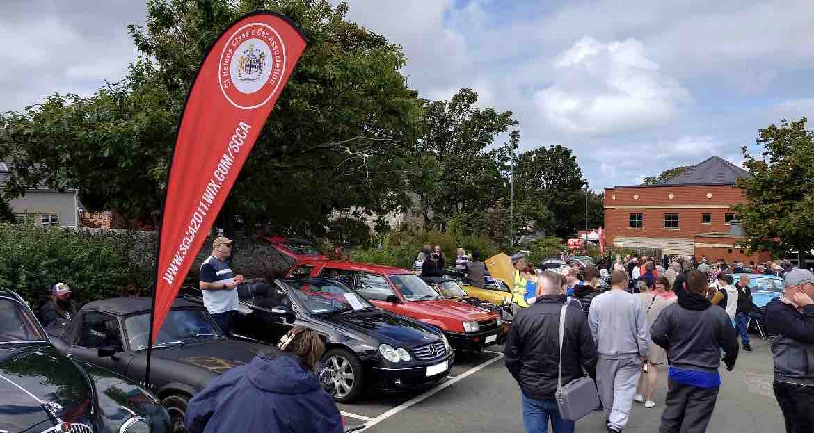 AndertonLift's tweet photo. Today we have the St Helens Classic Car Association visiting us & displaying their cars on site in our grounds from 10-15:30๐
Free Entry & Dog Friendly ๐
#ClassicCars #CarDisplay #AndertonBoatLift #AndertonLift #CanalRiverTrust #LifesBetterByWater https://t.co/oYuYlF27mL
