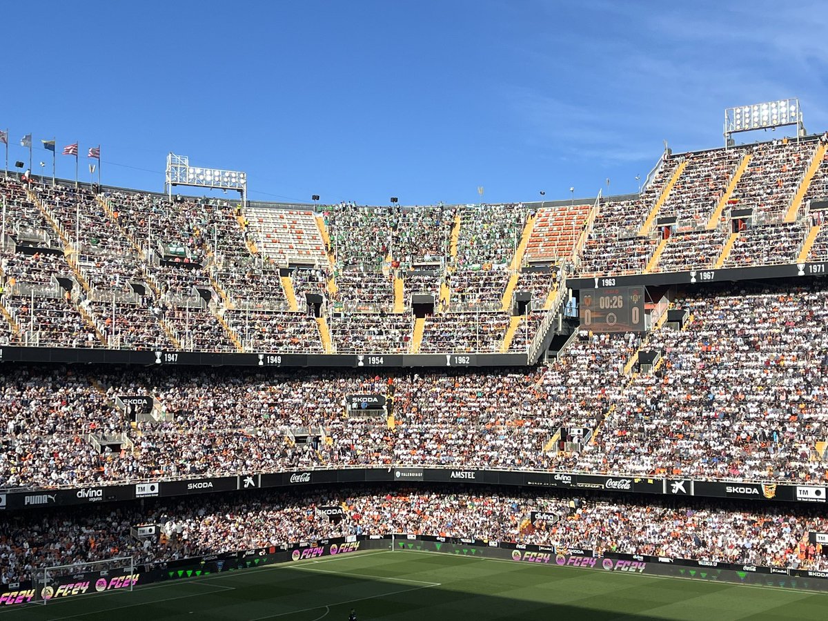 Groundhopping in Valencia🇪🇸
Valencia Club de Fútbol - Real Betis Balompié
🏆La Liga🇪🇸
🗓️20/04/2024 18:30
🏟️ Estadio de Mestalla
🗣️46,371
#football #groundhopping #ultras #laliga #valenciacf #vcf #futbol #betis #beticos #mestalla #valencia #LimGoHome
