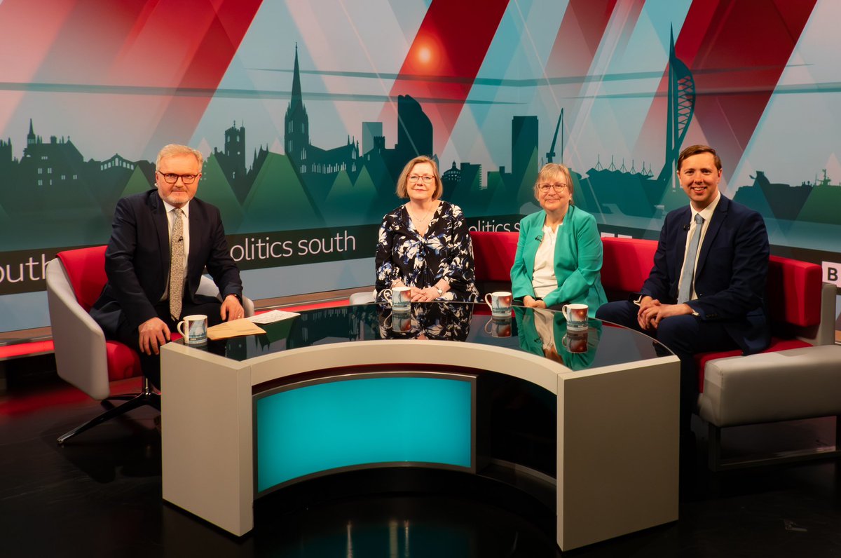 It’s “Unapologetically All About the Local Elections” Part 2 on #PoliticsSouth with Southampton’s @lornafielker Wokingham’s @PrueBray and @AlexRennieHBC from Havant. Also featuring @ellie_clevs on what #GenZ wants, and highlighting Labour top target @RushmoorCouncil 📺 2:15pm…