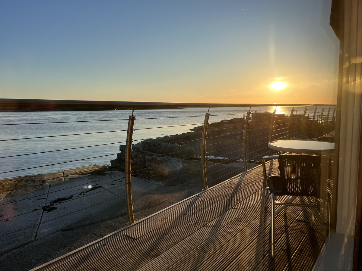 Star and Par tweet media