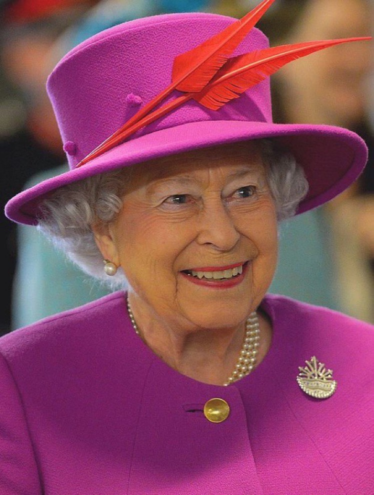 21 April 1926. Elizabeth II was born in 17 Bruton Street, London. She reigned from 6 February 1952 until 8 September 2022. She was the longest-lived and longest-reigning British monarch. She was also the longest-serving female head of state in world history.