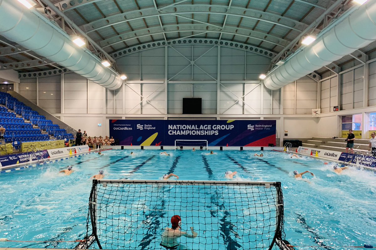 The first teams are in the water!

@CoMWPC and Caledonia kick off finals day as they face each other in the U17 Open bronze medal match 🥉

#SEWaterPolo | #WaterPolo