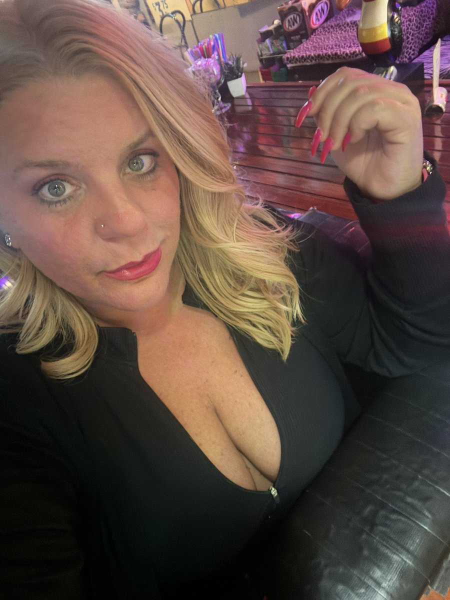 BBCKay1's tweet photo. Would you buy me a drink at the bar? https://t.co/Lj2cXKyFPU