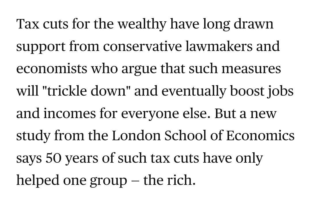 Femtio år av skattesänkningar har bara hjälp en grupp - de som redan är rika. Vem kunde ha anat att det skulle bli såhär? ¯\_(ツ)_/¯ cbsnews.com/news/tax-cuts-…