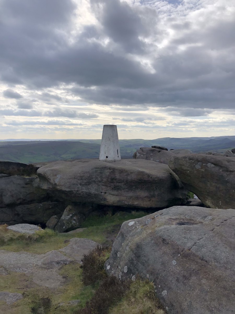 Well that was a cracker of a route (albeit a tad gruelling - it seems the Peak District doesn’t do flat 😉) Massive thanks to @PeakRunningUK, and volunteers from the Blinding Peakers for an excellent day out 👏🏻 Now, hello sofa.