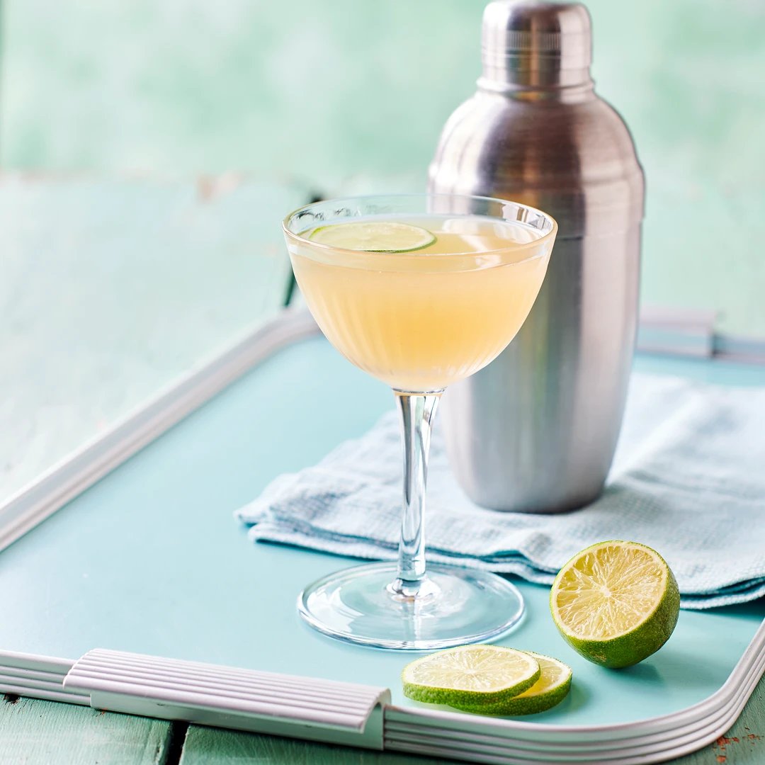 Try our favourite tea-based #cocktails this #NationalTeaDay spr.ly/6012bXhJE