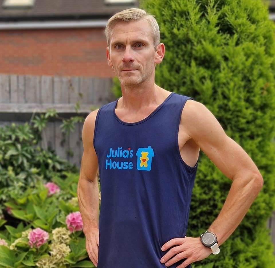 Wishing a huge good luck to all those running the TCS London Marathon today including Tobias and Piotr, who are raising funds for Julia's House. One foot in front of the other - you've got this! #LondonMarathon