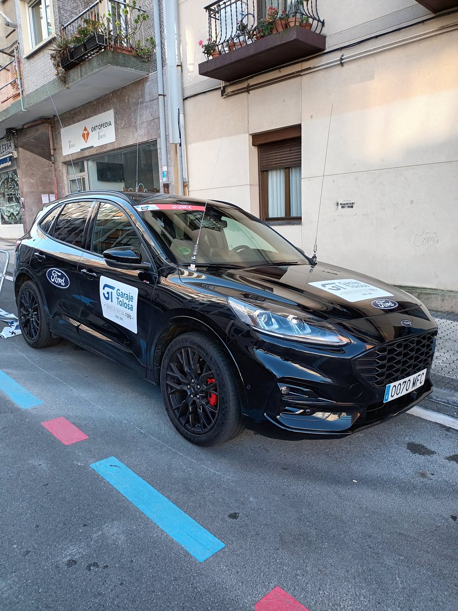 EugenioGoiko's tweet photo. #gipuzkoaklasikoa24 #egia 
Gaurko leen podiuma.
Lenengo gaztean saria 😜😅🤣.
Noizbait norbaitek bataitu bezala @joxemariapaolaz...Sebastian Loeb en lanak egiten aurtengo junior mailako Gipuzkoa Klasikoan.
Izugarria gazteen artean dagoen nibela.💪💪.
Aupa txirrindularitza 🚴‍♂️💨💨 https://t.co/I370J7tqKx