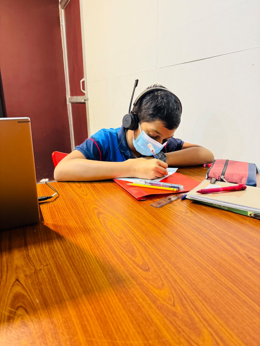 Tuned in and ready to learn! 🎧 Our student dives deep into his listening exercise with the help of smart tech, highlighting how BLS uses technology to enhance learning experiences.
#TechSmart #LearningInAction #EnglishWithATwist #BLS