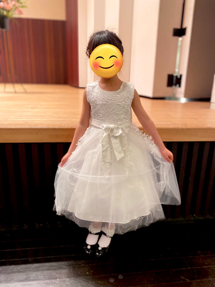 riho_shinto's tweet photo. 昨日は娘の初めてのピアノの発表会🎹
ずっと緊張た表情で見ているこっちもハラハラしてたけど、堂々と弾いてる姿を見て感動した🥹✨

夜は娘の希望でセナラでお祝い🌸 プレートが可愛かった💕 https://t.co/vrIoIuOY4U