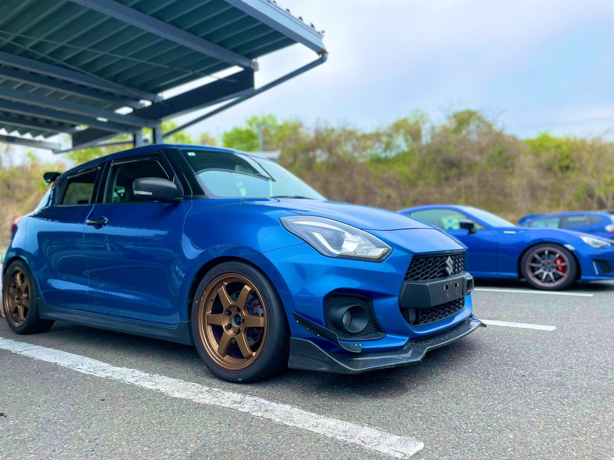 _Luke_Hobbs_'s tweet photo. 今更ながらｸﾞﾝﾏｰの先輩(先住民)とコラボさせて頂きました
イケイケBRZだった٩( 'ω' )و 
@0814krain https://t.co/qCWFZBd4Ep