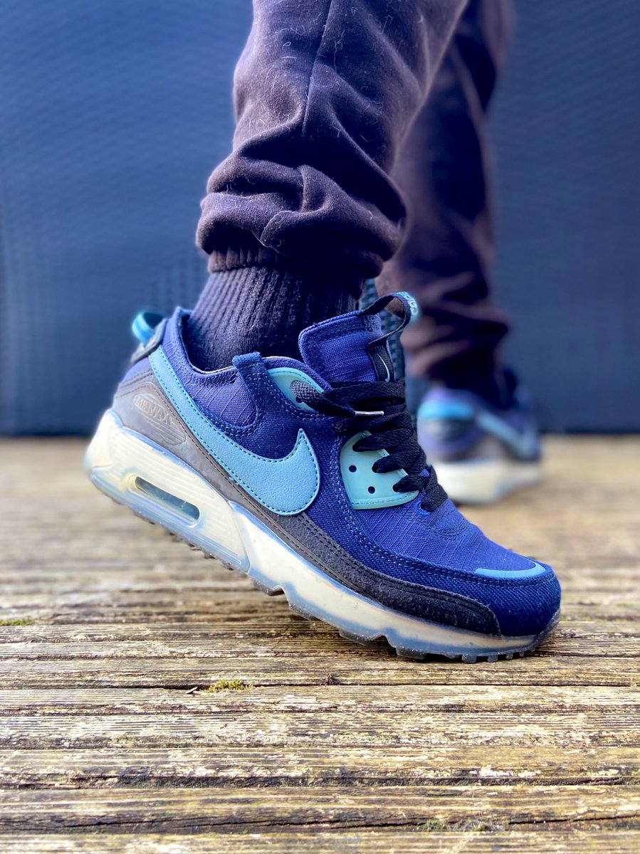 #KOTD - Air  Max TERRASCAPE 90 MIDNIGHT NAVY AQUA 
#nikeairmax90 #AirMax90s #airmaxGang #sneakerhead #sneakers #sneakeraddict #SneakerScouts #sneakerwars #sneakercollection #SNKRS #snkrsliveheatingup #SNKRSKickCheck #yoursneakersaredope hope you have a nice day 👀👟🔥👟🔥👟🔥