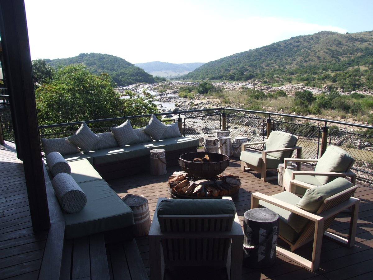 If we at SafariKZN planned your Sunday, we would save you a seat with a view.....Tales from many riverbanks.
#sundayvibes  #TravelTips  #Holiday  #safari  #kwazulunatal  #SouthAfrica