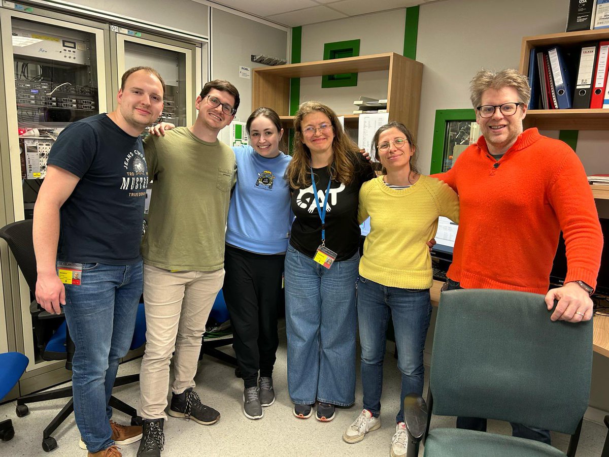 Rossendorf Beamline (@robl_bm20) on Twitter photo Our happy weekend users <a href="/f_orbitals/">La Pierre Group</a> from USA! They study lanthanides complexes <a href="/ROBL_BM20/">Rossendorf Beamline</a> by HERFD and RIXS methods!
<a href="/HZDR_Dresden/">HZDR @HZDR@helmholtz.social</a>
<a href="/esrfsynchrotron/">European Synchrotron</a> Our happy weekend users <a href="/f_orbitals/">La Pierre Group</a> from USA! They study lanthanides complexes <a href="/ROBL_BM20/">Rossendorf Beamline</a> by HERFD and RIXS methods!
<a href="/HZDR_Dresden/">HZDR @HZDR@helmholtz.social</a>
<a href="/esrfsynchrotron/">European Synchrotron</a>