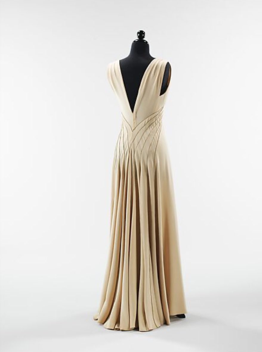 The #frockingFabulous 'Diamond Horseshoe' by #ElizabethHawes. #fashionhistory of 1936, via the Met.
