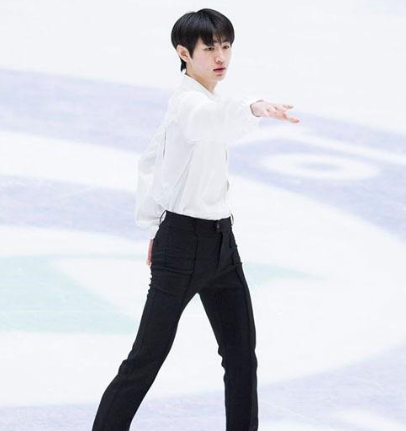 ENHYPEN's Sunghoon was a figure skater, and won many medals before becoming a kpop idol.