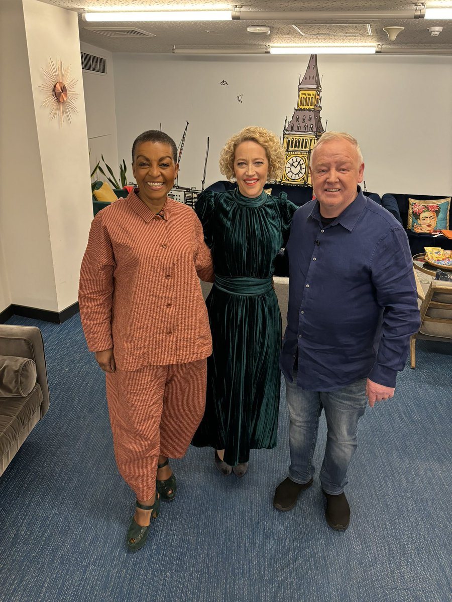 Limbering up for @Channel4 @SundayBrunchC4 with these theatrical titans. I’m talking about my new book #TheLadder amongst other things. Still drinking the lemon and honey but the legend that is @andoh_adjoa gave me some much needed advice for looking after a croaky voice!