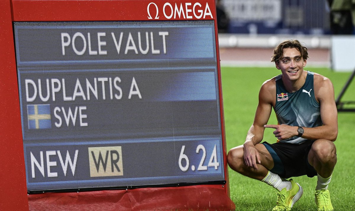 Atletica Leggera - Xiamen Cina
#ArmandDuplantis centra un altro record del mondo nel salto con l'asta: 6,24 metri.
Eccezionale 💪👍👏