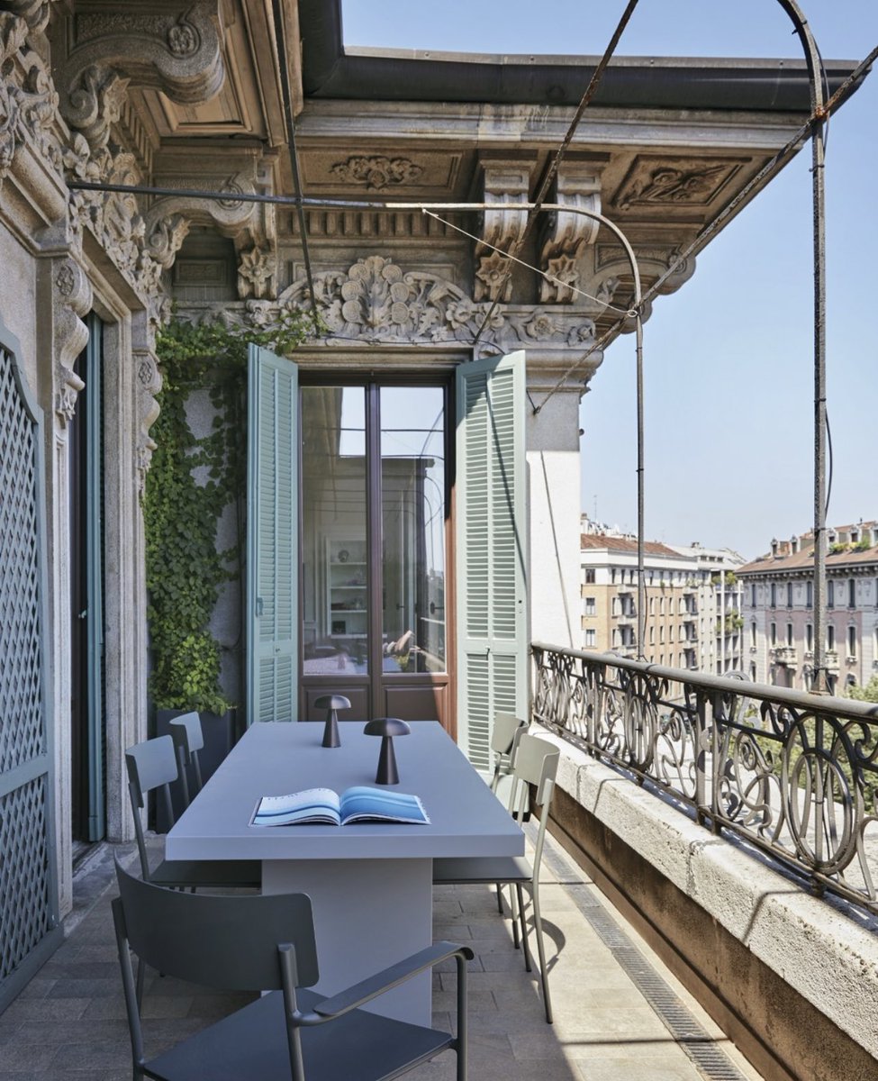 QUANDO si dice avere una posizione privilegiata. Terrazzo a Milano affacciato su ‘Santa Maria delle Grazie’. di studio__m__n__r_