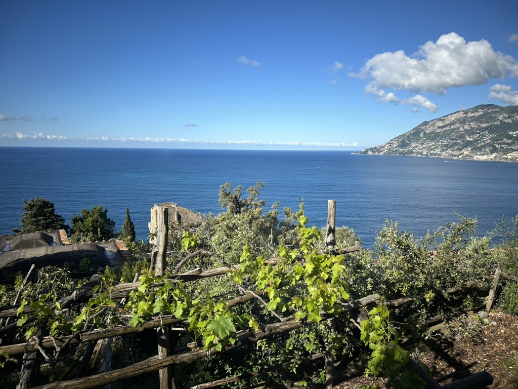 Bellissima Costiera Almafitana. Buona domenica a tutti !