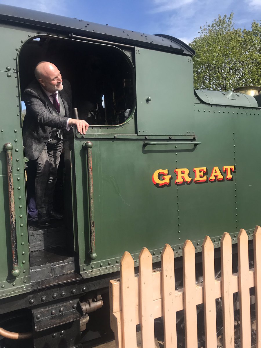 backborwick's tweet photo. @VisitEngland @VisitBritainBiz enjoyed meeting the team on @southdevonrly Steaming along the beautiful countryside,  interesting museum and cafe Thanks to Alan Taylor @Alan4920 and over 600 Volunteers who keep this all going @SallyEverton @VinceFlower #AndrewStokes https://t.co/g4kfNIWOqd
