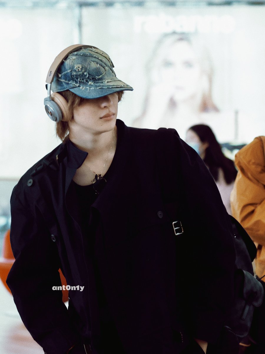 ant0n1y's tweet photo. 240421 BRU🛫

#ANTON #앤톤 #찬영 
#라이즈 #RIIZE https://t.co/LRxvVGOOJg