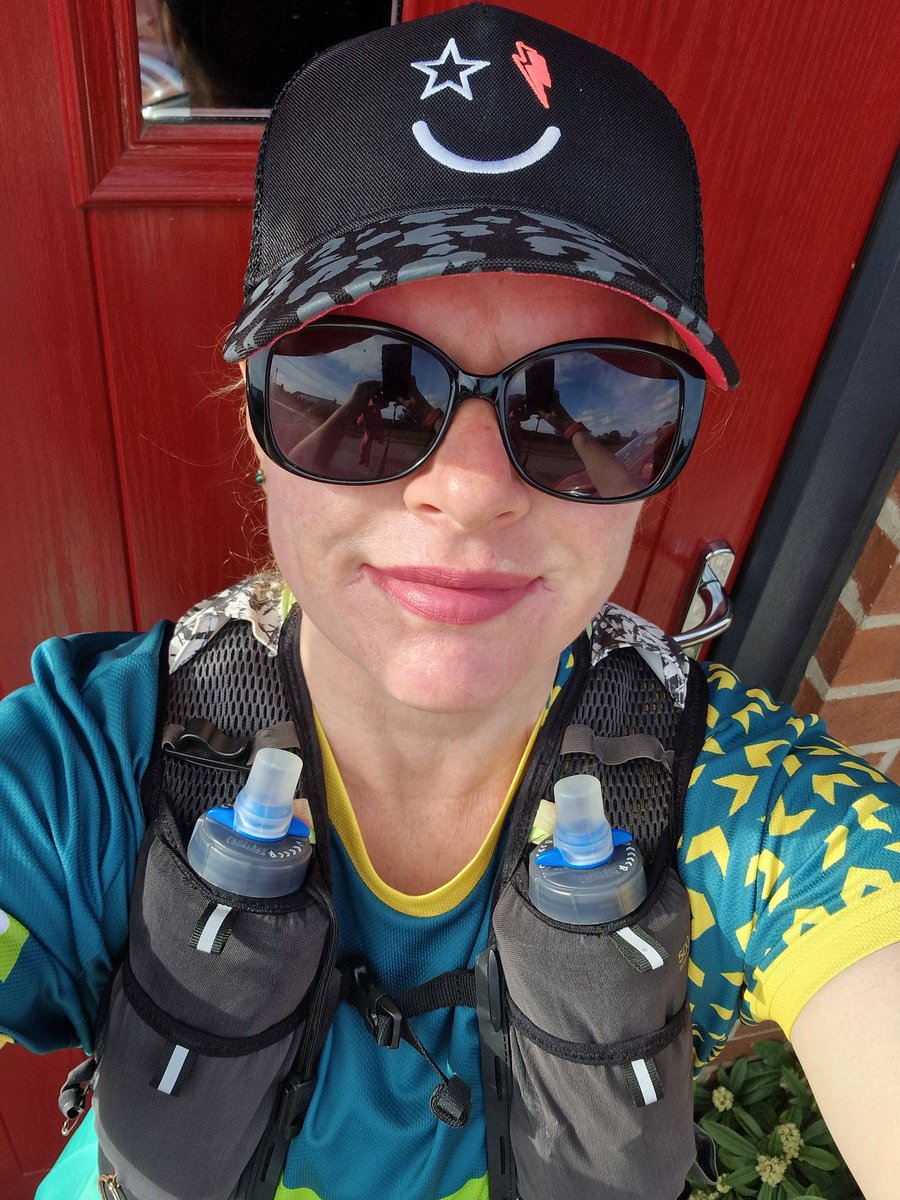 Time to get going 🏃‍♀️ <a href="/LondonMarathon/">TCS London Marathon</a>  running for <a href="/YorkSamaritans/">York Samaritans</a> on behalf of <a href="/PockPrep/">Pocklington Prep</a> All the gear (<a href="/ScampandDude/">Scamp & Dude</a>) SOME idea 🤣 samaritanscommunity.enthuse.com/pf/bonnie-stee…