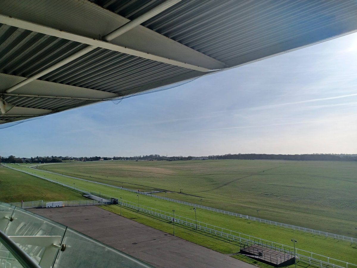 Richardpaypigy's tweet photo. Looking forward to this week. The eagerly awaited #SpringMeeting @EpsomRacecourse. The win & you're in #BlueRibandTrial, #CityandSuburban & #GreatMet. Weds see's the next @Betfred #DerbyStakes entry stage & then on Friday we've @Sandownpark #ClassicTrial, Mile & #GordonRichards https://t.co/2liLXr9PdR