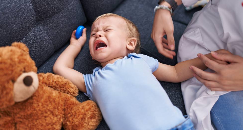 ➡️La Escuela de Padres se reúne en los próximos minutos: ¿Cómo enseñar a nuestros hijos a expresar sus sentimientos? 😍Con @CandelaBelda, @Pedrompsicologo e Ingeborg Schlichting. 🎧 cope.es/directos/net1