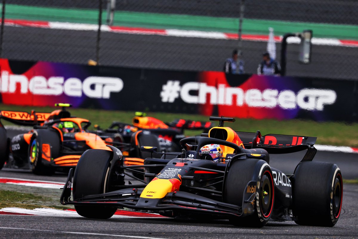 Max Verstappen wins the Chinese GP 🏆