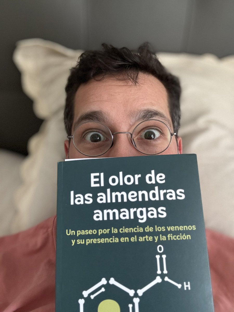 luis_quevedo's tweet photo. Ya lo tengo 🥳 El nuevo libro del divulgador con más química que conozco @DaniEPAP 👨🔬”El olor de las almendras amargas” una historia de los venenos a través de la ciencia 🧬
Echadle una ojeada al trabajo de este fellow #thinkfluencer https://t.co/5cQ00ln4V7