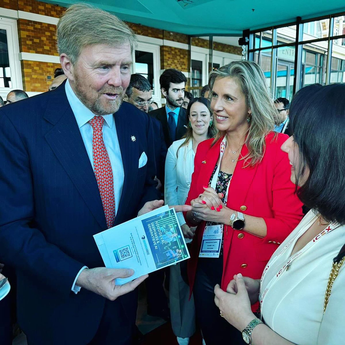 chatlicense tweet media