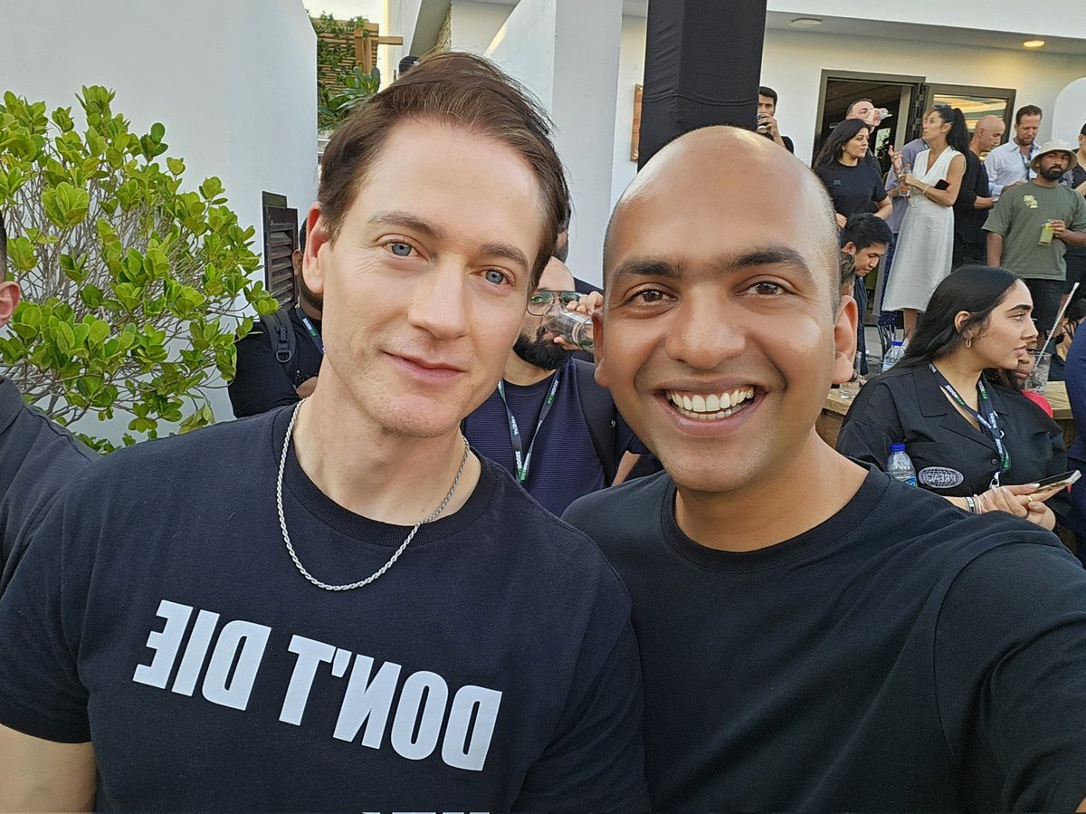 Don't Die! Had the incredible opportunity to meet #BryanJohnson @bryan_johnson, a visionary entrepreneur on a mission to reverse human aging and extending human life. He is probably the only human being to reverse his biological age. If his research succeeds, it could