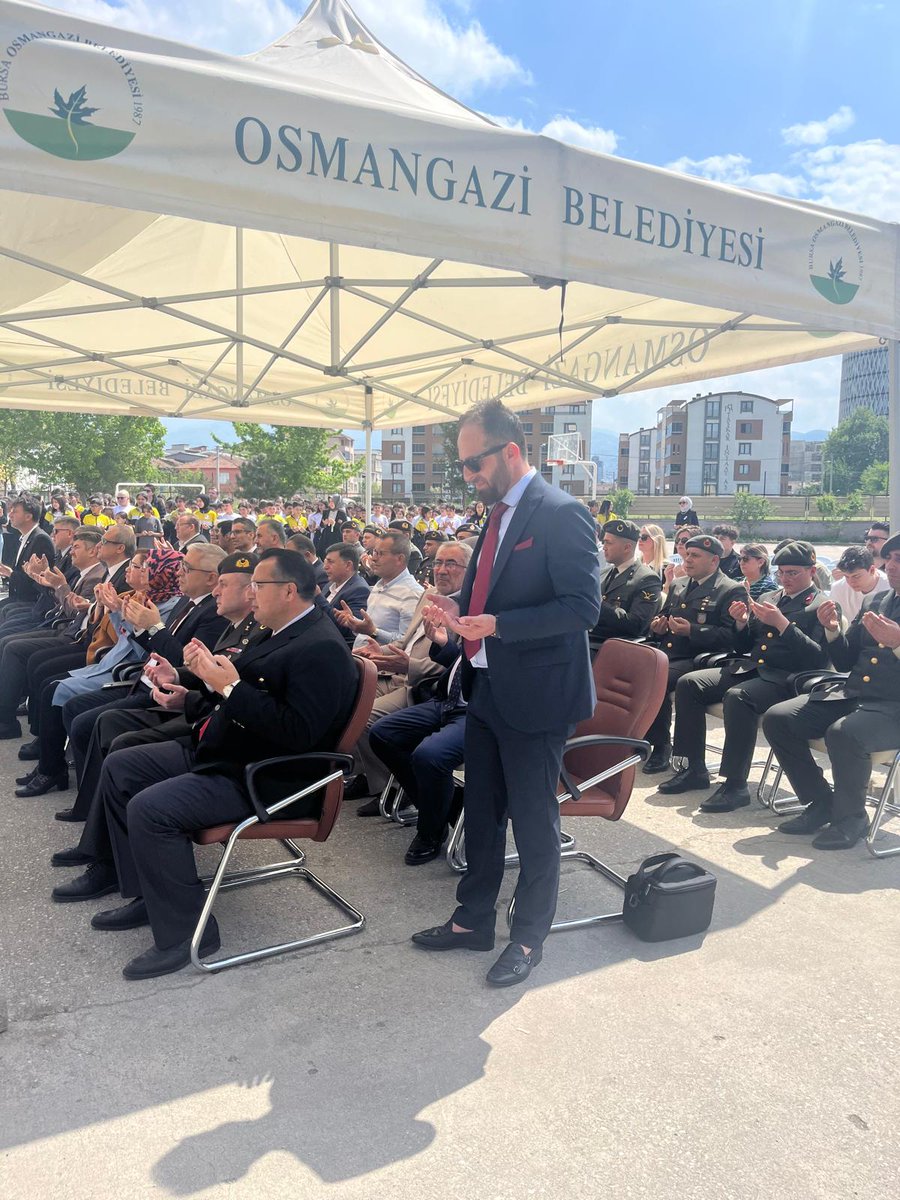 Sn. Vali Yardımcısı, Sn. Garnizon Komutanı, Sn. Kaymakam, Sn. İlçe Milli Eğitim Müdürü, Sn. Şube Müdürleri ve şehidimizin ailesinin katılımıyla Şehit Taner Çobanoğlu'nu anma töreni düzenledik
<a href="/tcmeb/">Millî Eğitim Bakanlığı</a>
<a href="/BursaValiligi/">T.C. Bursa Valiliği</a>
<a href="/Ali_Partal/">Ali Partal</a>
<a href="/MetinSEZER_16/">Metin SEZER</a>
<a href="/kahraman47_s/">Kahraman Şık</a>
<a href="/GvenAbdulcelil/">Abdulcelil Güven</a>