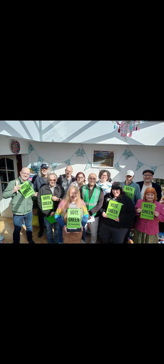 Greens work together, across the West Mids, to get Greens elected. Yesterday, I had the pleasure of supporting @CannockChaseGP in their ambition to increase their group on Cannock District Council to 9. They are such a hard working group of individuals #tinybutmighty #VoteGreen