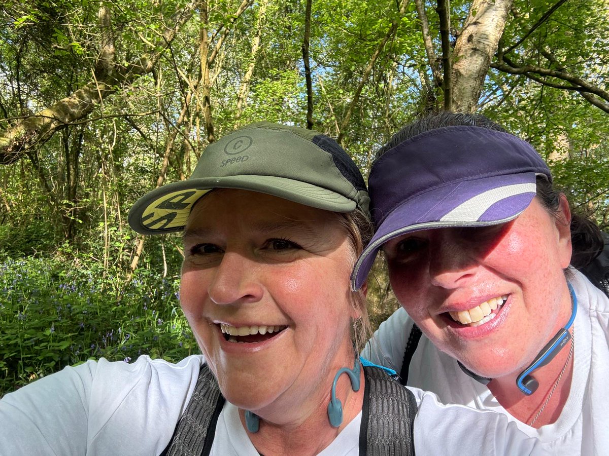 Smiling in the sun at 8 miles Jane and Anya, enjoying the #Bluebells at #Horton. Well done team #MagnificentSeven
…4virtualtcslondonmarathon.enthuse.com/pf/xavier-font…
#WeRunTogether @LondonMarathon @enthuseco