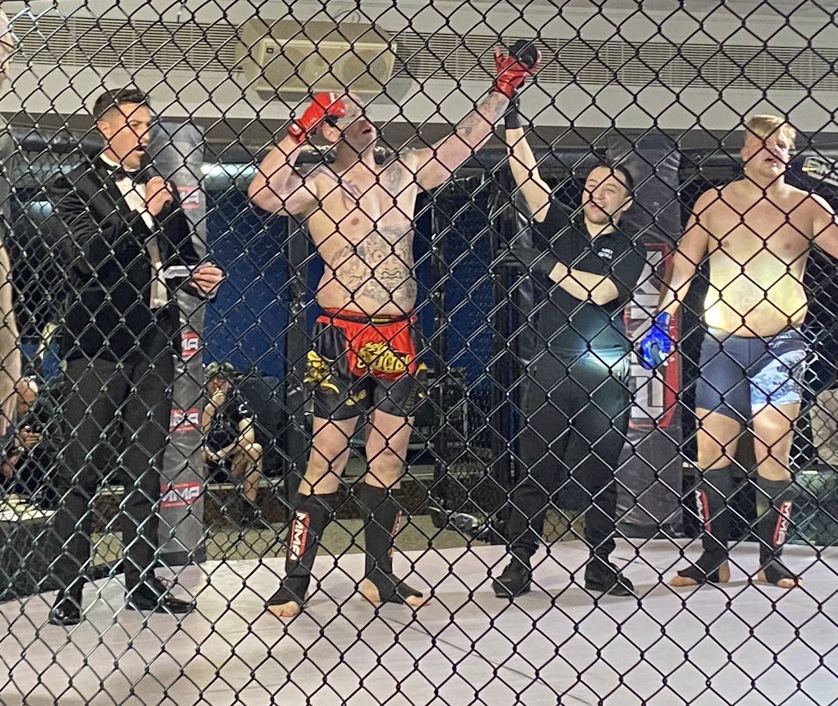 ClanPoole's tweet photo. Yesterday, our Chief was in attendance supporting Clansman David Baybutt, as he raised over £100.00 for a mental health charity, and he got the win!
Well done David.
Picture left to right, David &amp; Darren. https://t.co/DoxRXj4X3M