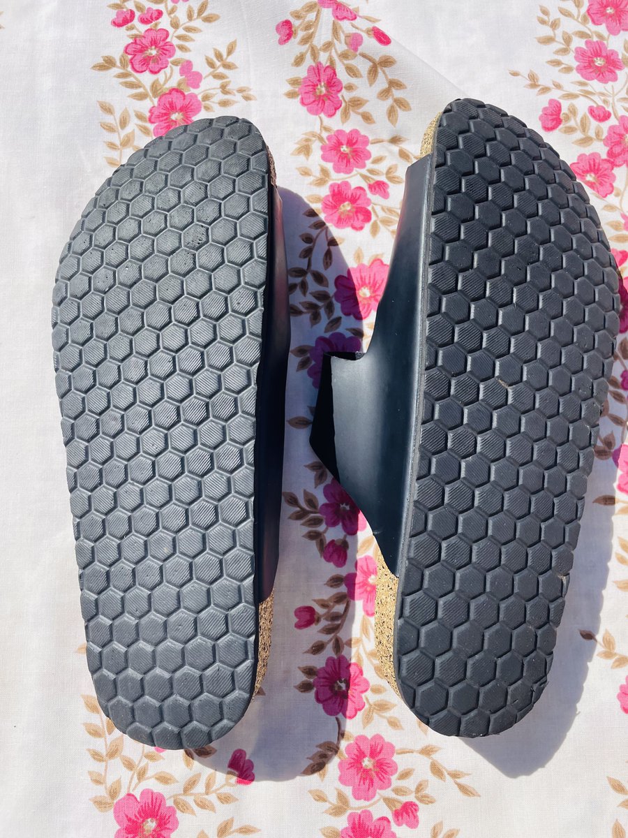 Birkenstock Sandals for Sale. A Thread. 0998777941 Size 8 27 pin Your Retweet means a lot 🙏🏼