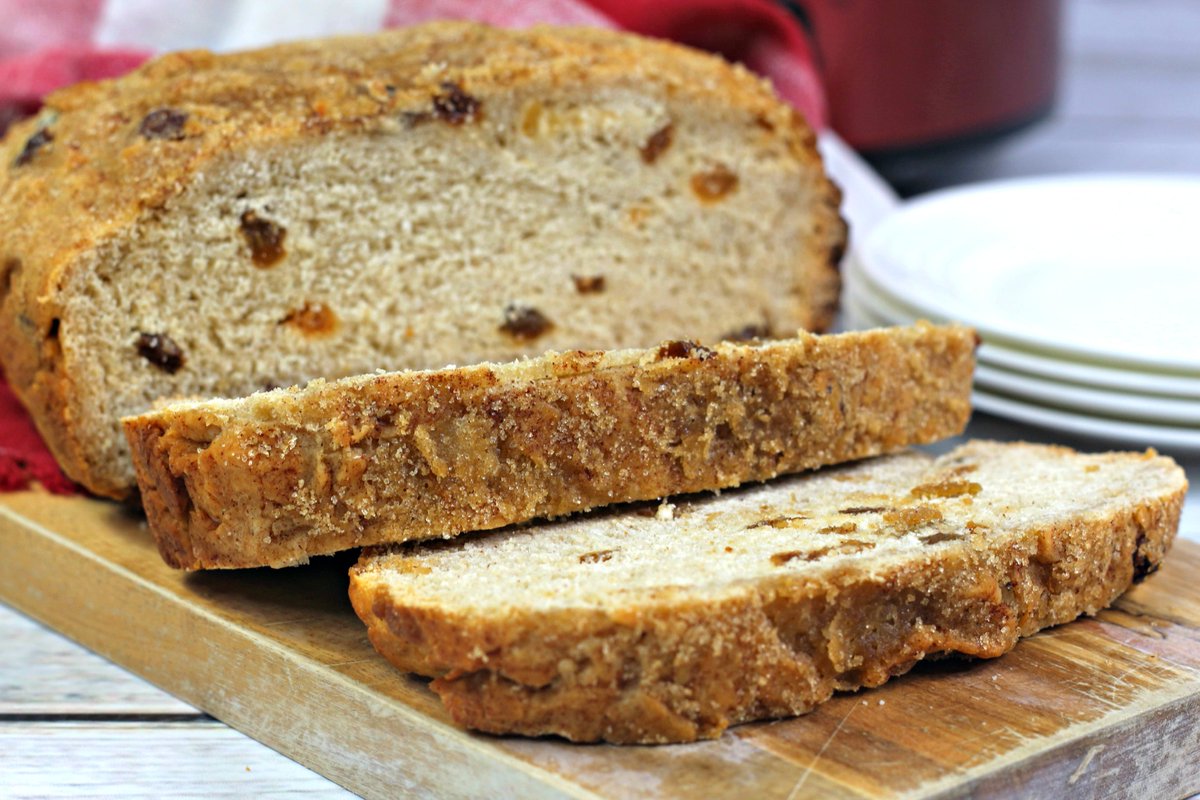 If you enjoy cinnamon raisin bread and want to make it at home, you're in luck. This Crock Pot Cinnamon Raisin Bread is super easy to make and delicious too! funhappyhome.com/crock-pot-cinn… #recipes #homemadebread #crockpot