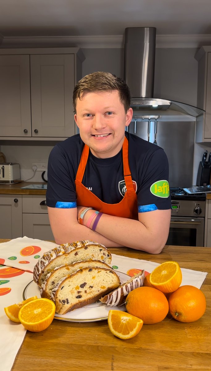 On National Tea Day we are curious, what do you think goes perfectly with a cup of tea? We love a slice of Jaffa fruit Bread especially if we can sit with our favourite baker @JoshPSmalley for a natter while we eat a slice or two! jaffa.co.uk/recipes/jaffa-… #nationalteaday