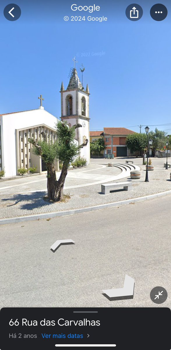 @MarcoRamos1989 E uma rotunda com uma igreja no meio? Fica na Aguieira, Viseu