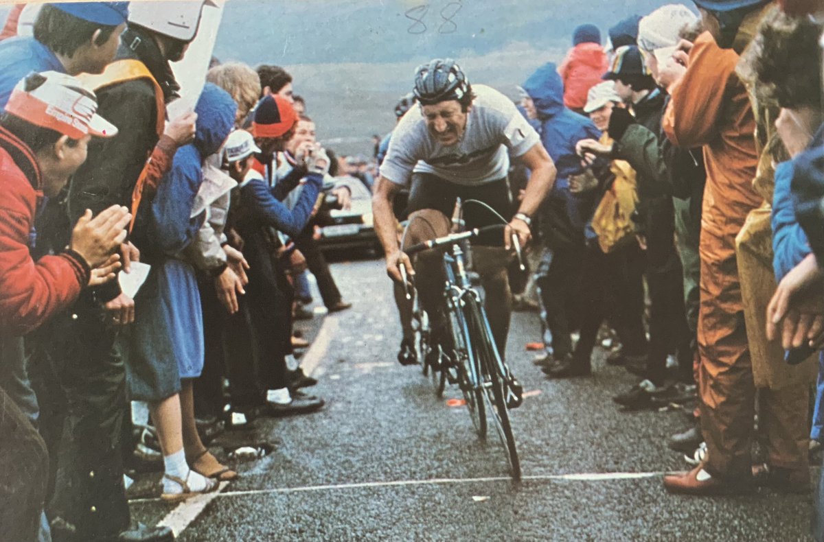 Keith Lambert leads Sean Kelly over the summit of Holme Moss at the 1981 Empire Stores Marathon.