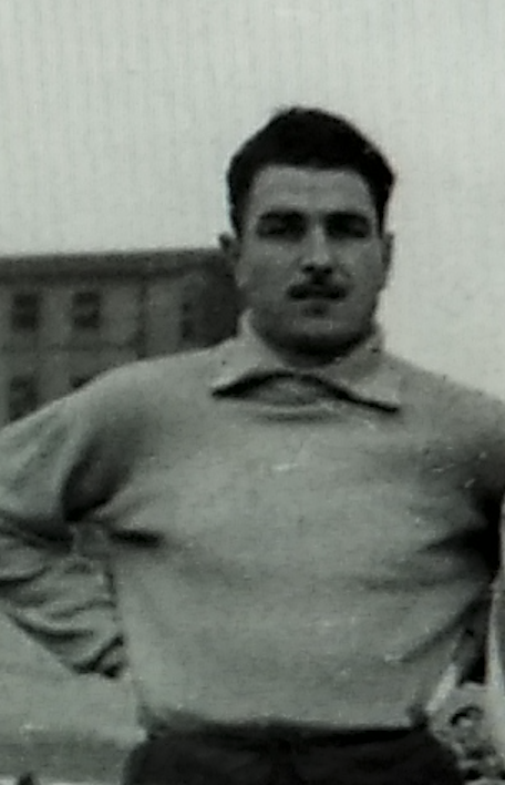 legamania_lega's tweet photo. [HISTORIA] Hoy, 24 de abril, cumpliría 100 años Mariano Ordoñez. Fue portero, entrenador, secretario técnico, directivo y vicepresidente del @CDLeganes.  Único en la historia con más de 100 partidos como jugador y como entrenador. #Leyenda #Aniversario #Leganés https://t.co/b8GCGpOH8p