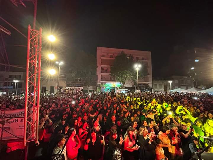 Tocó Venir en Salto!
La fuerza de la Udelar en el interior.
Una gran fiesta de bienvenida!
<a href="/Udelaruy/">Universidad de la República</a> <a href="/RodrigoArim1/">Rodrigo Arim</a>