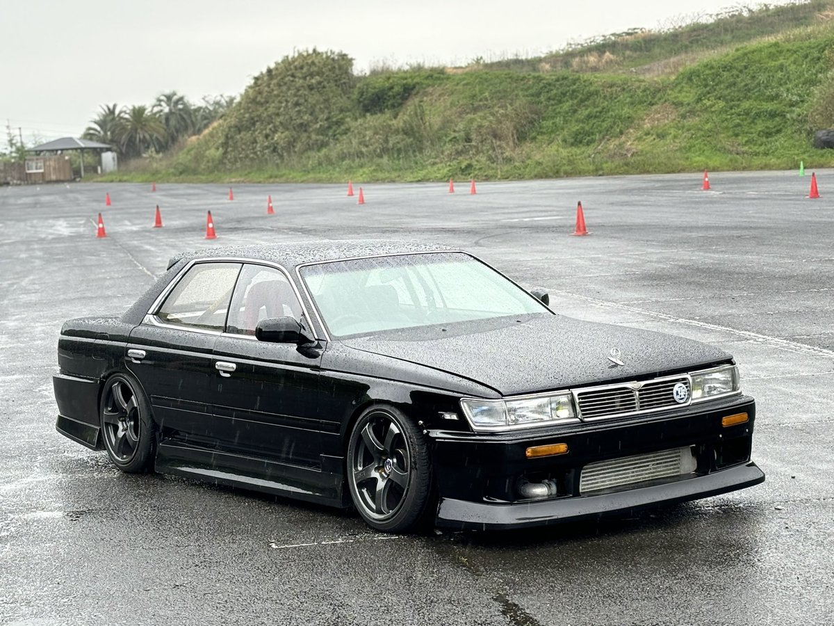 fumiyan1224's tweet image. 廃タイヤつかいきり練習会

SR号ようやく始動w
雨予報でいつものlaurel汚したく無かっただけけど😂www
こっちもしっかり走れるようにしてこー👍

#KTworks
#sr20det
#c33laurel
#laurel
#音だけやかましい