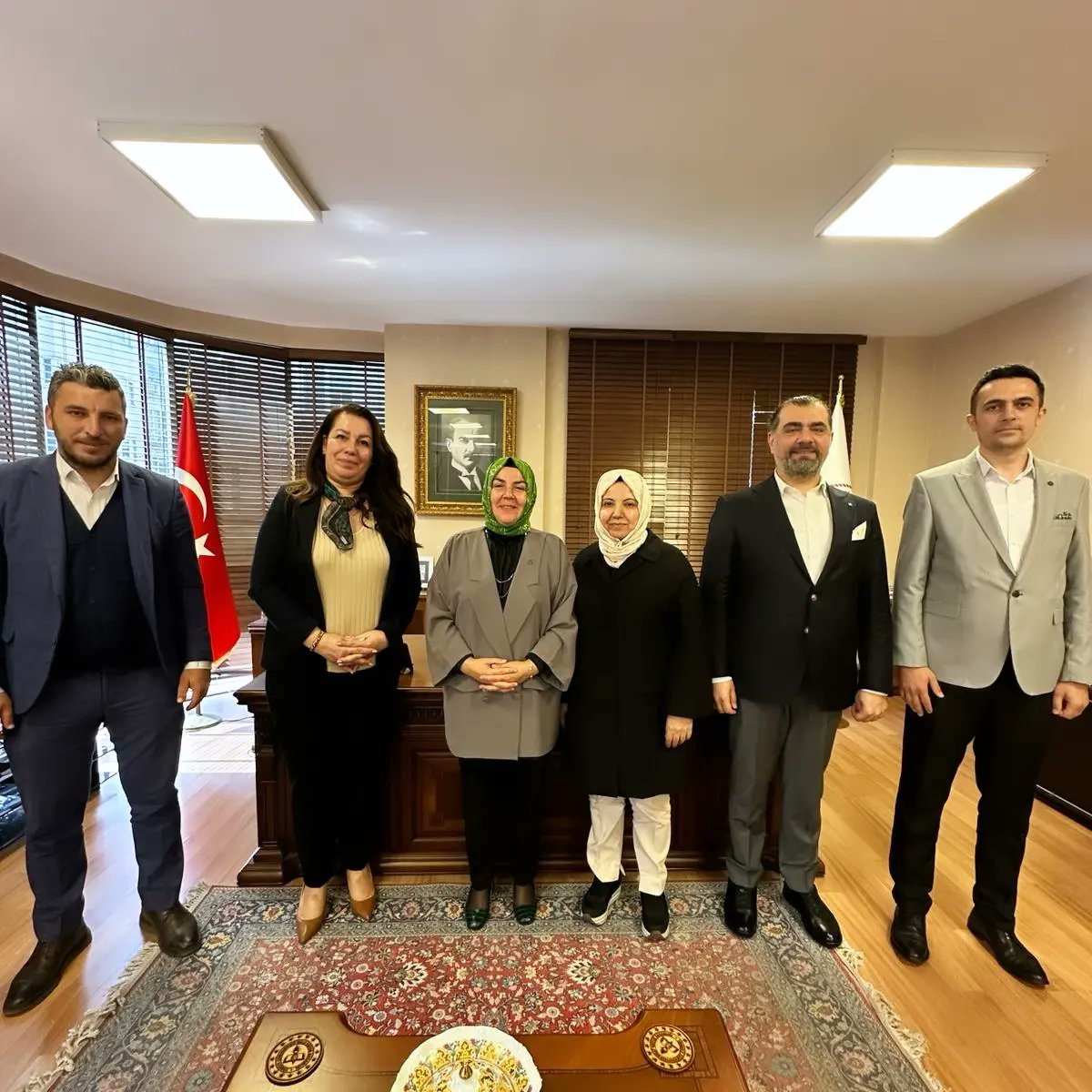 Şisli İlçe Milli Eğitim Müdürü Sayın Sevgi Yücel hanimefendiyi Mayıs ayında Şişli ilçesinde gerçekleştireceğimiz okul kampanyaları projesi konusunda ziyaret ettik, desteklerini istedik.
#biribirimizecandanbağlıyız
<a href="/sislimem/">Şişli İlçe Millî Eğitim Müdürlüğü</a> <a href="/sislikizilay/">Türk Kızılay Şişli</a>